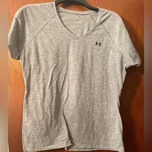 Women’s Under Armour shirt